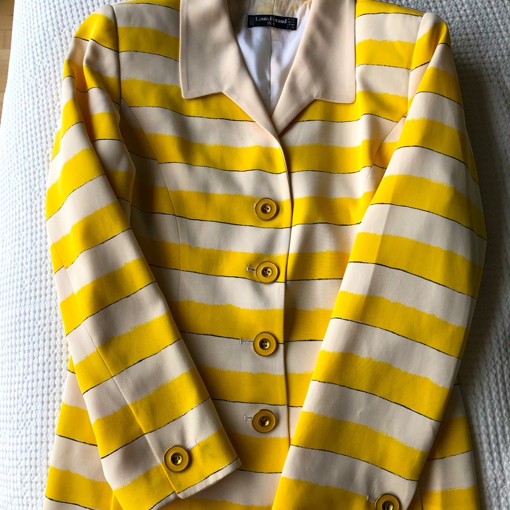 Louis Féraud PARIS

blazer with stripes